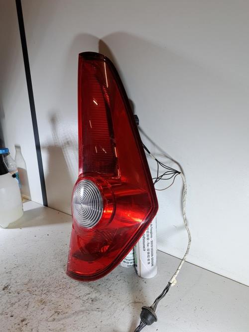 Image Feu arriere principal droit (feux) - OPEL AGILA B
