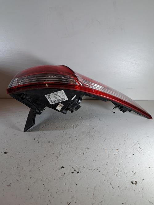 Image Feu arriere principal droit (feux) - RENAULT CLIO 4