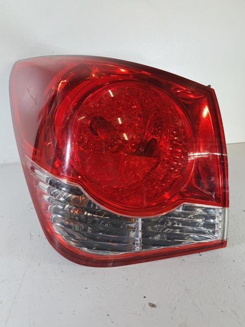 Image Feu arriere principal gauche (feux) - CHEVROLET CRUZE
