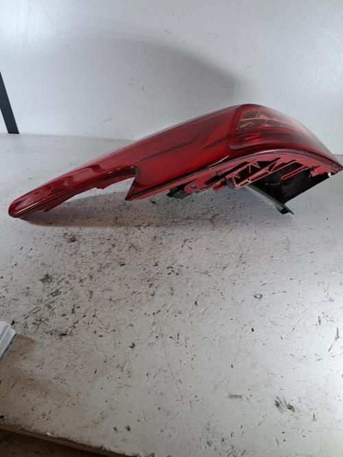 Image Feu arriere principal gauche (feux) - CITROEN C5 2