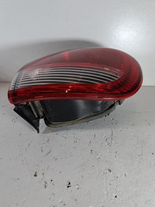 Image Feu arriere principal gauche (feux) - SEAT TOLEDO 2