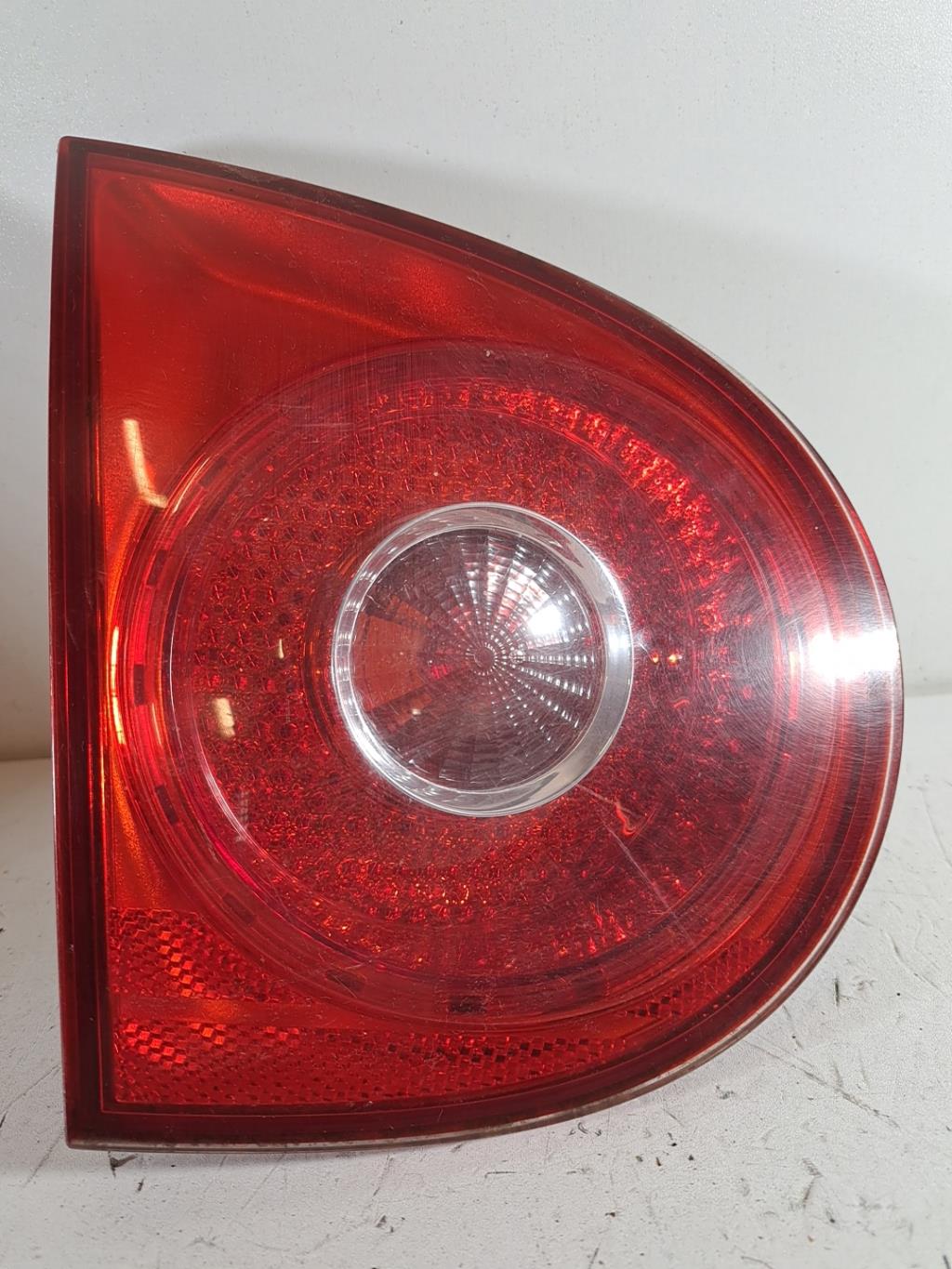 Feu arriere secondaire gauche (feux) VOLKSWAGEN GOLF 5 Diesel - 1