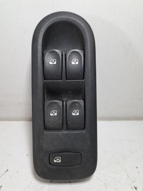 Image Interrupteur de leve vitre avant gauche - RENAULT CLIO 3