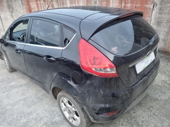 Image Feu arriere principal droit (feux) - FORD FIESTA 6