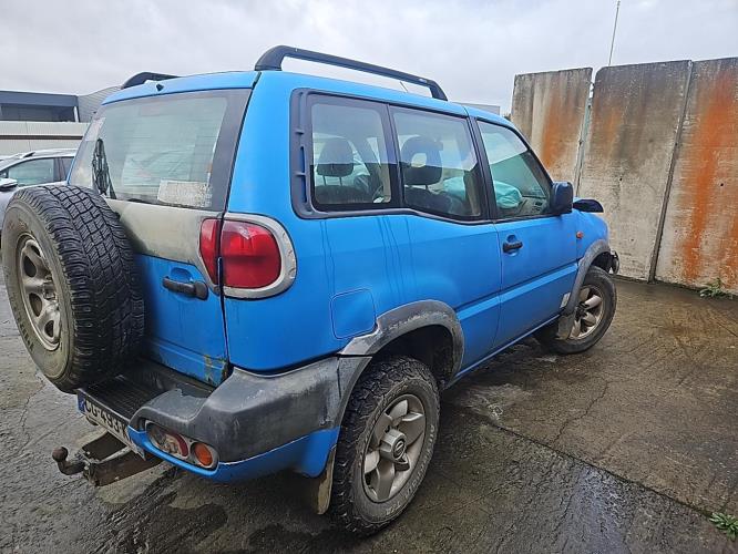 Image Porte avant gauche - NISSAN TERRANO 2