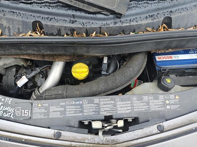 Image Cache sous moteur - RENAULT GRAND MODUS