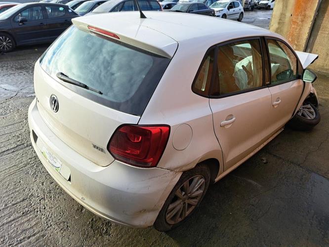 Image Autoradio d'origine - VOLKSWAGEN POLO 5