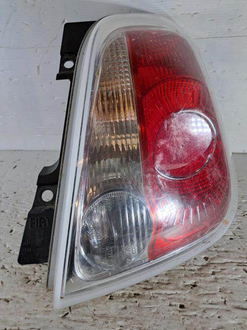 Image Feu arriere principal droit (feux) - FIAT 500 2