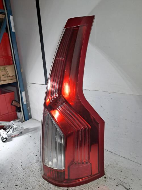 Image Feu arriere principal droit (feux) - CITROEN C4 GRAND PICASSO 1