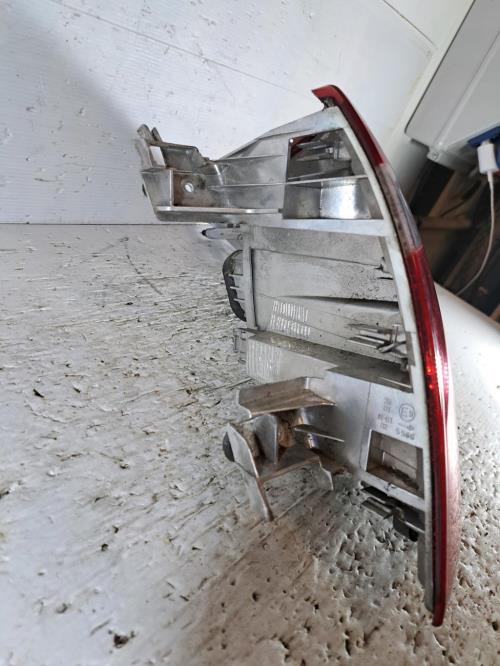 Image Feu arriere principal droit (feux) - CITROEN C4 PICASSO 1