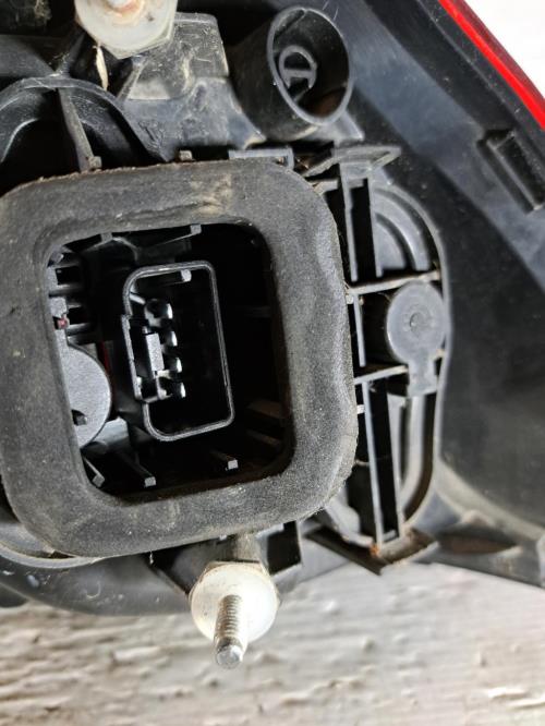 Image Feu arriere principal gauche (feux) - VOLKSWAGEN GOLF 5
