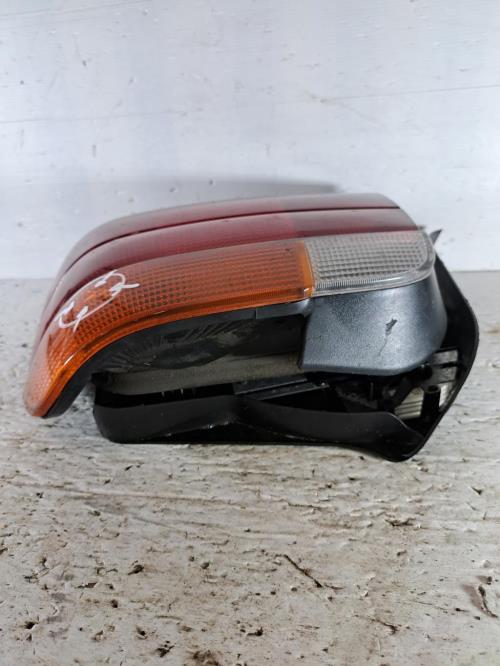 Image Feu arriere principal droit (feux) - BMW SERIE 3 E36