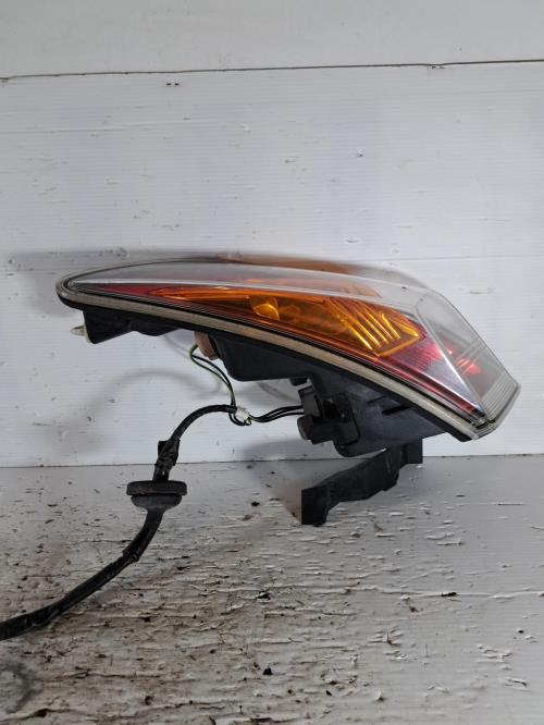 Image Feu arriere principal droit (feux) - HONDA CIVIC 8