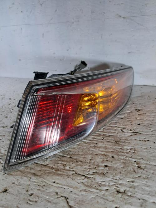 Image Feu arriere principal droit (feux) - HONDA CIVIC 8