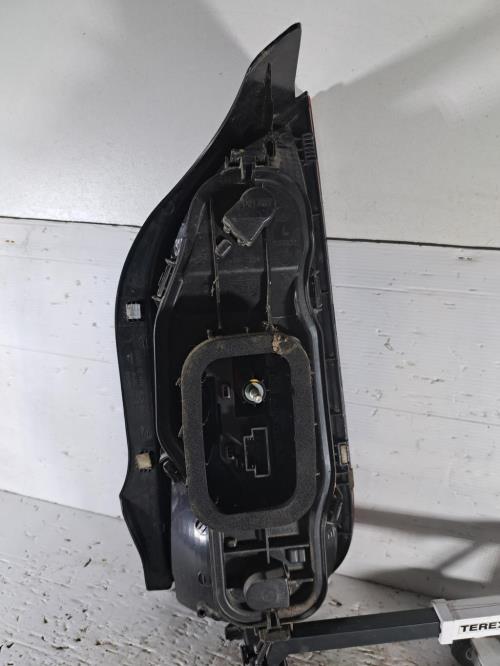 Image Feu arriere principal gauche (feux) - VOLKSWAGEN UP