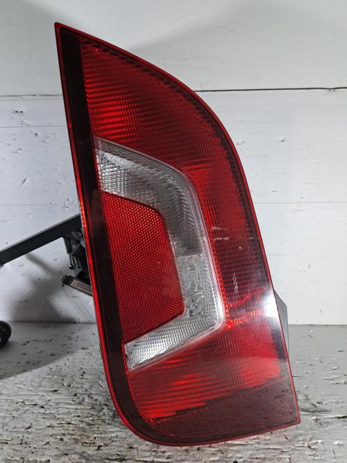 Image Feu arriere principal gauche (feux) - VOLKSWAGEN UP