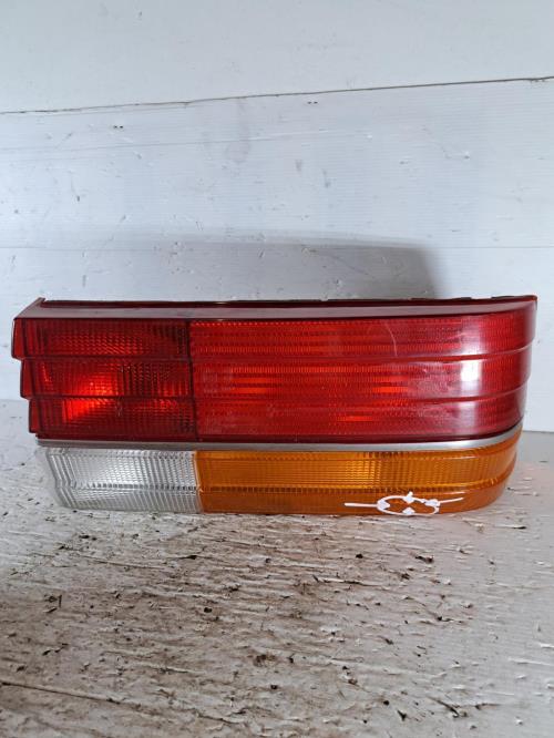 Image Feu arriere principal droit (feux) - RENAULT R25