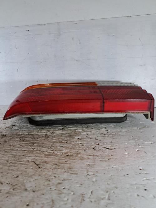 Image Feu arriere principal droit (feux) - RENAULT R25