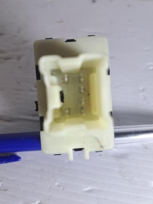 Image Interrupteur de leve vitre avant droit - RENAULT 