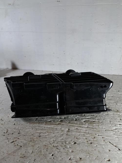 Image Aerateur tableau de bord - PEUGEOT 3008 1