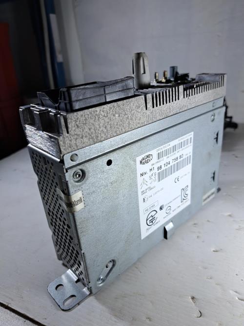 Image Autoradio d'origine - PEUGEOT 308 2 SW