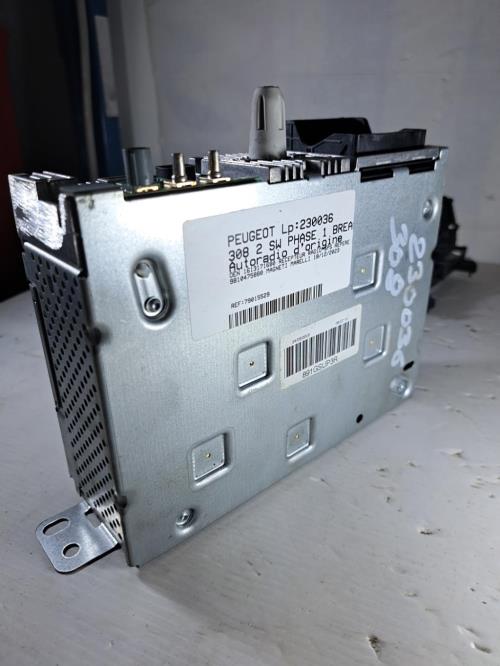 Image Autoradio d'origine - PEUGEOT 308 2 SW