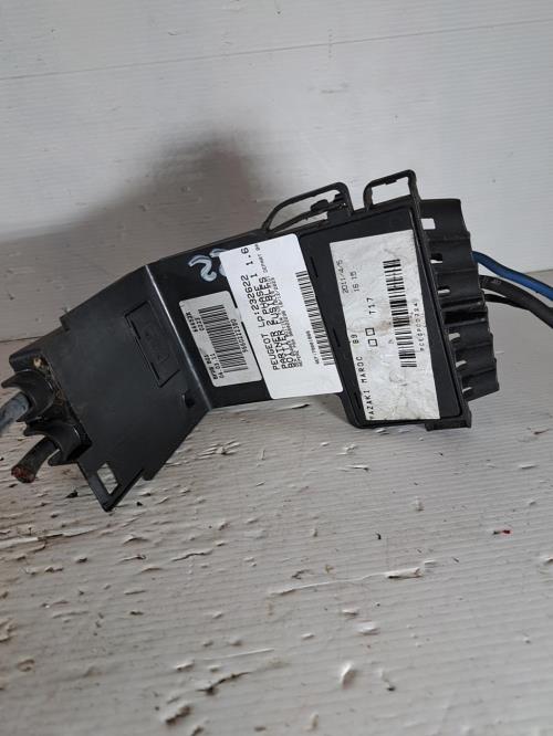 Image Porte fusible - PEUGEOT PARTNER 2