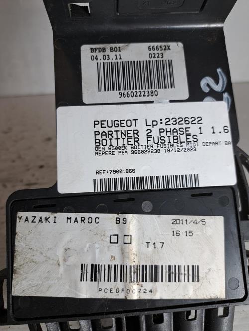 Image Porte fusible - PEUGEOT PARTNER 2