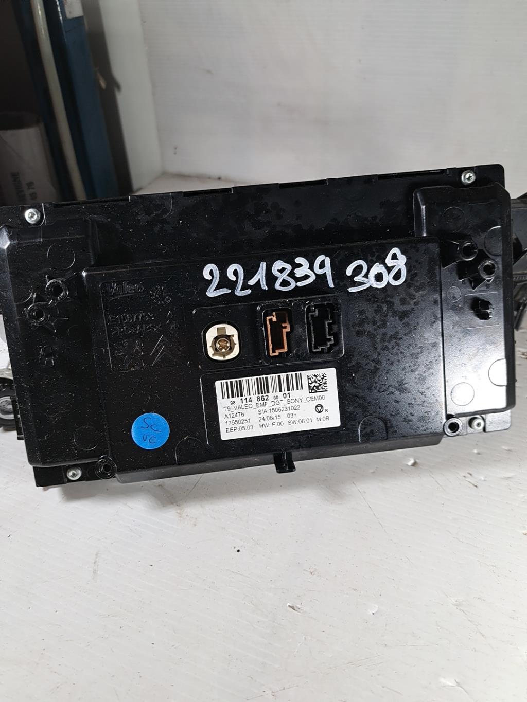 Ecran GPS PEUGEOT 308 2 SW PHASE 1 BREAK Diesel - 1
