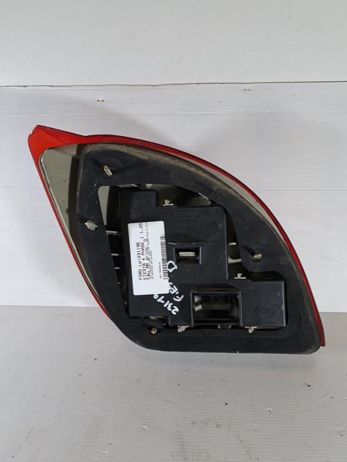 Image Feu arriere principal droit (feux) - FORD FIESTA 4