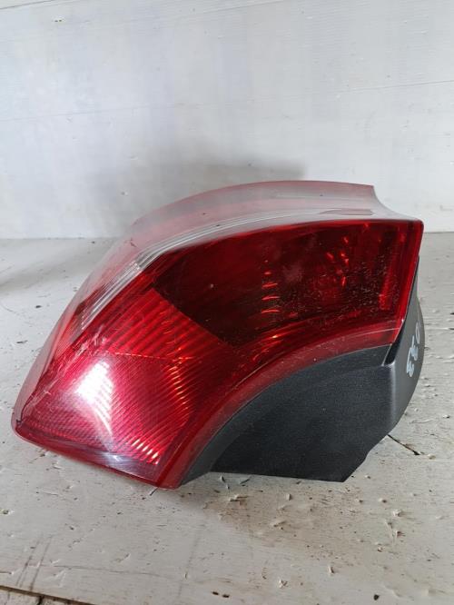 Image Feu arriere principal droit (feux) - BMW SERIE 1 E87