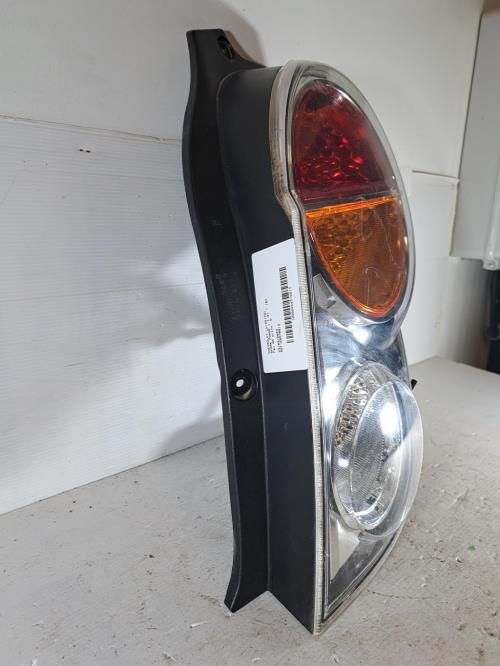 Image Feu arriere principal droit (feux) - CHEVROLET SPARK