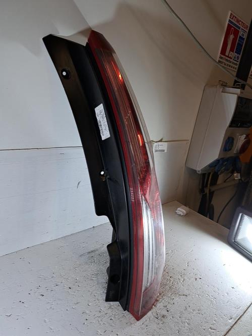 Image Feu arriere principal droit (feux) - CITROEN C4 GRAND PICASSO 1
