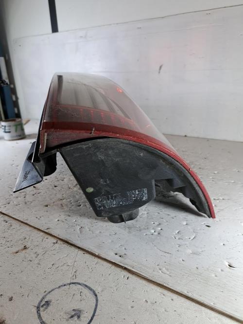 Image Feu arriere principal droit (feux) - CITROEN C4 GRAND PICASSO 1