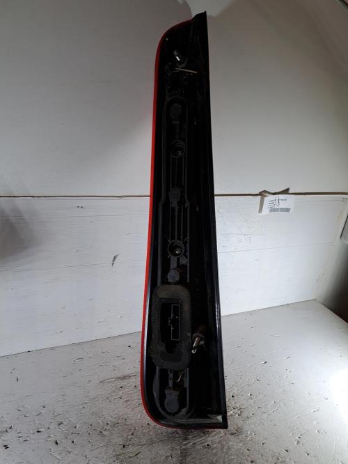 Image Feu arriere principal droit (feux) - FORD C-MAX 1