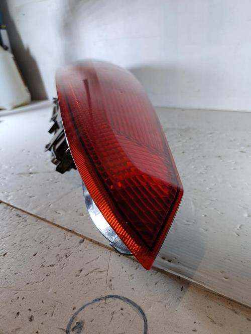 Image Feu arriere principal droit (feux) - FORD FIESTA 5