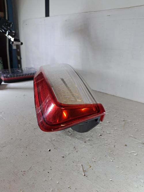 Image Feu arriere principal droit (feux) - FORD FOCUS 2