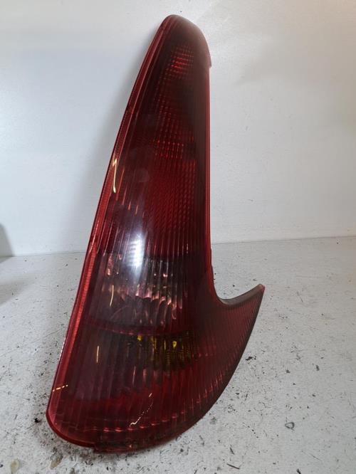 Image Feu arriere principal droit (feux) - PEUGEOT 206