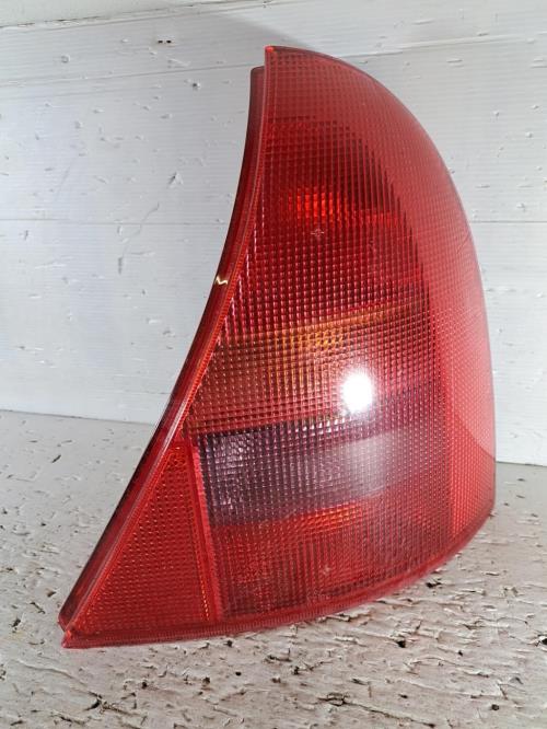 Image Feu arriere principal droit (feux) - RENAULT CLIO 2