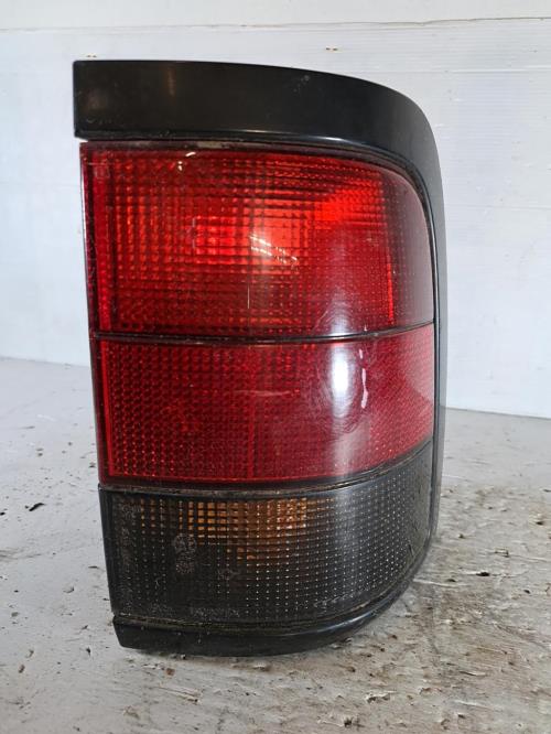 Image Feu arriere principal droit (feux) - PEUGEOT 806