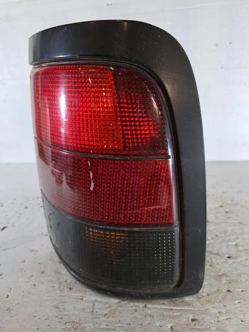 Image Feu arriere principal droit (feux) - PEUGEOT 806