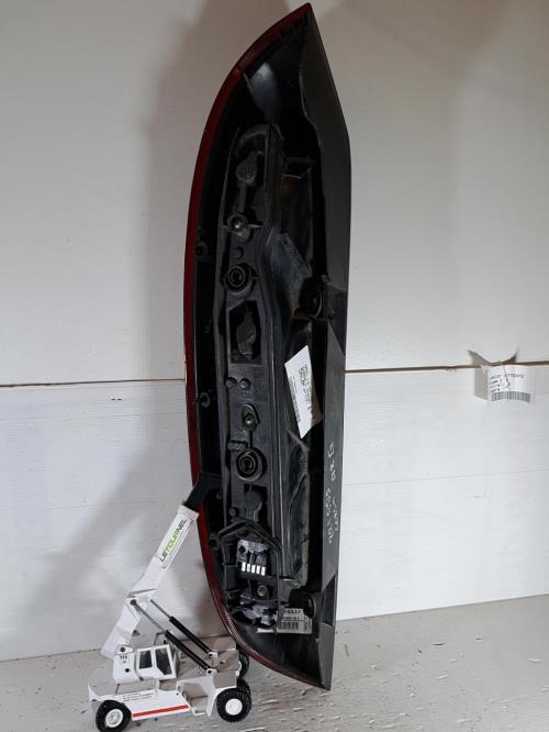 Image Feu arriere principal gauche (feux) - OPEL CORSA C