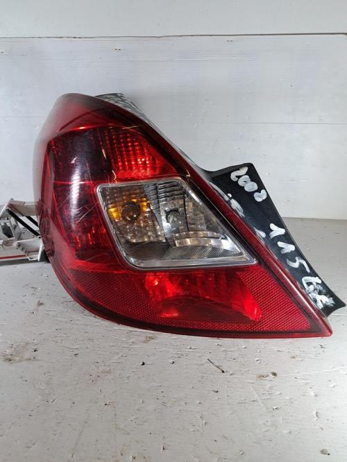 Image Feu arriere principal gauche (feux) - OPEL CORSA D