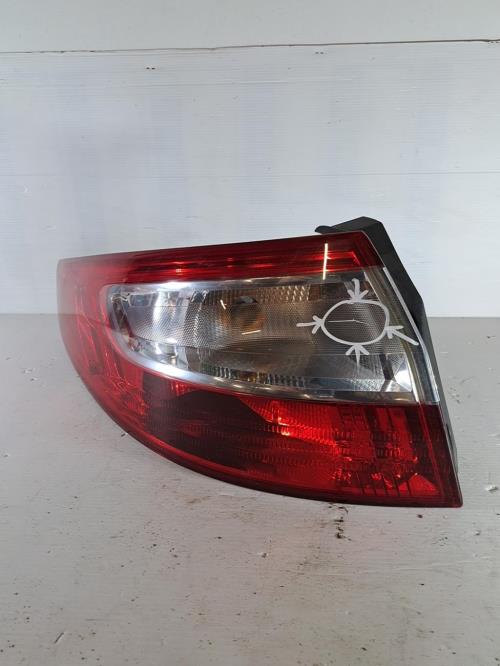 Image Feu arriere principal gauche (feux) - RENAULT FLUENCE