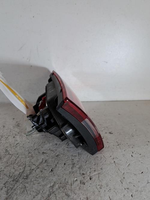 Image Feu arriere secondaire gauche (feux) - RENAULT CLIO 4