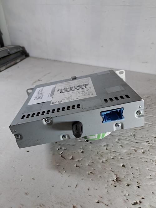 Image Chargeur CD - PEUGEOT 508 1