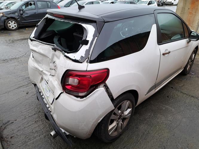 Image Porte fusible - CITROEN DS3