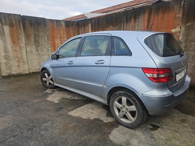 Image Feu arriere principal droit (feux) - MERCEDES CLASSE B 245