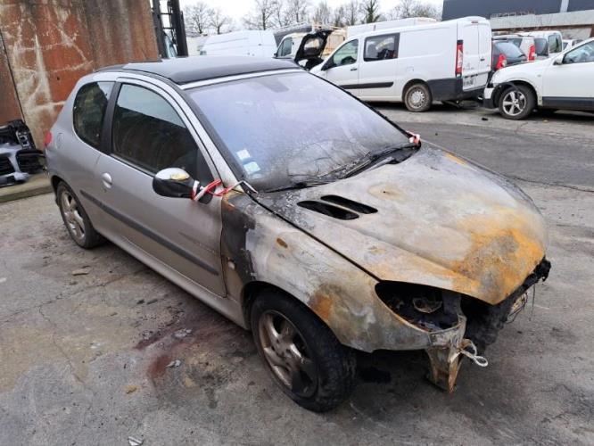 Image Pare choc arriere - PEUGEOT 206