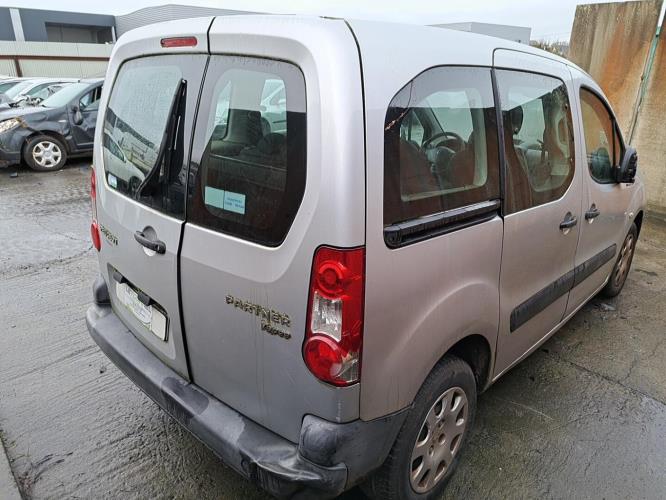 Image Porte fusible - PEUGEOT PARTNER 2